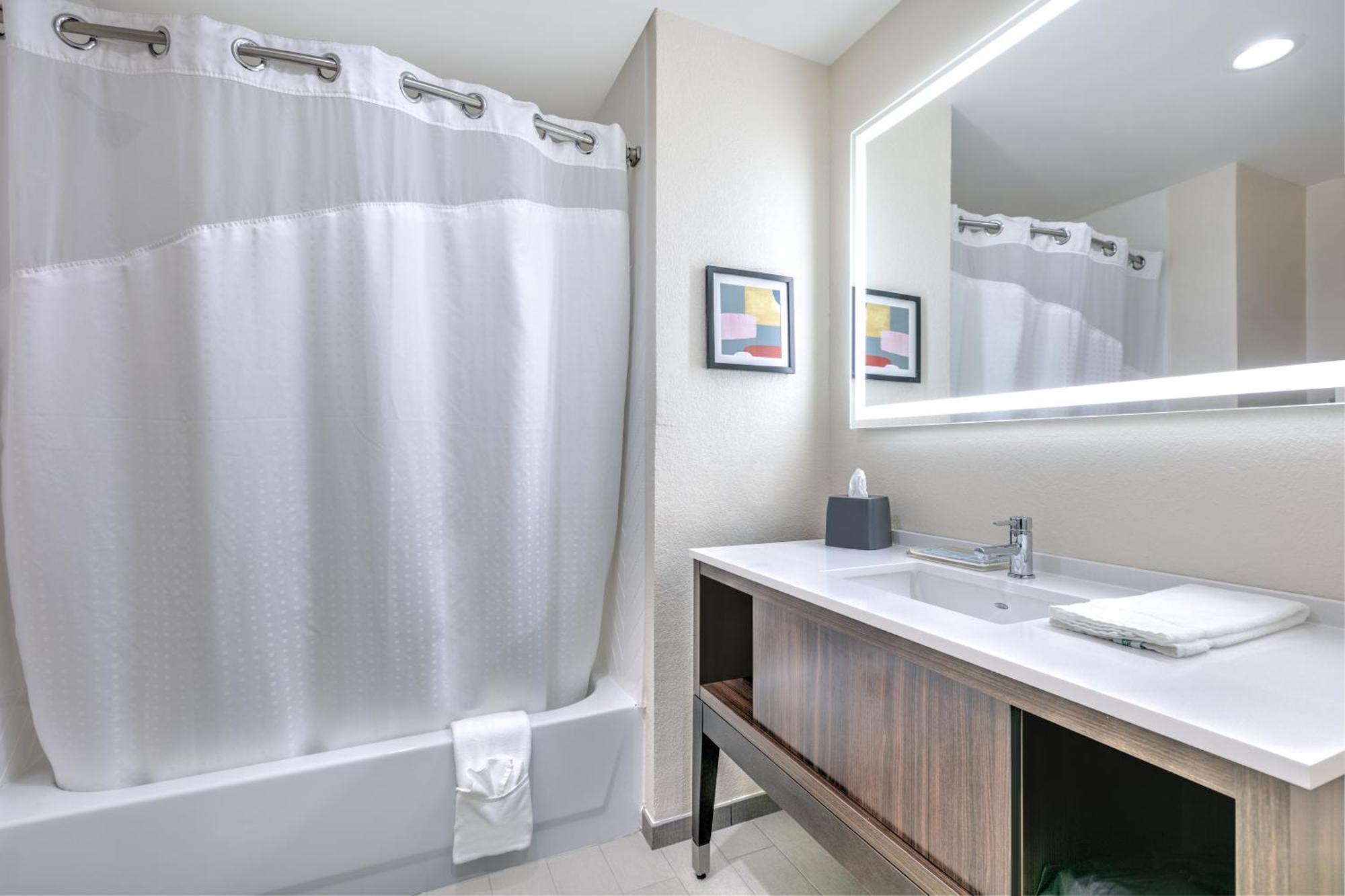 Holiday Inn Houma By Ihg Exterior photo